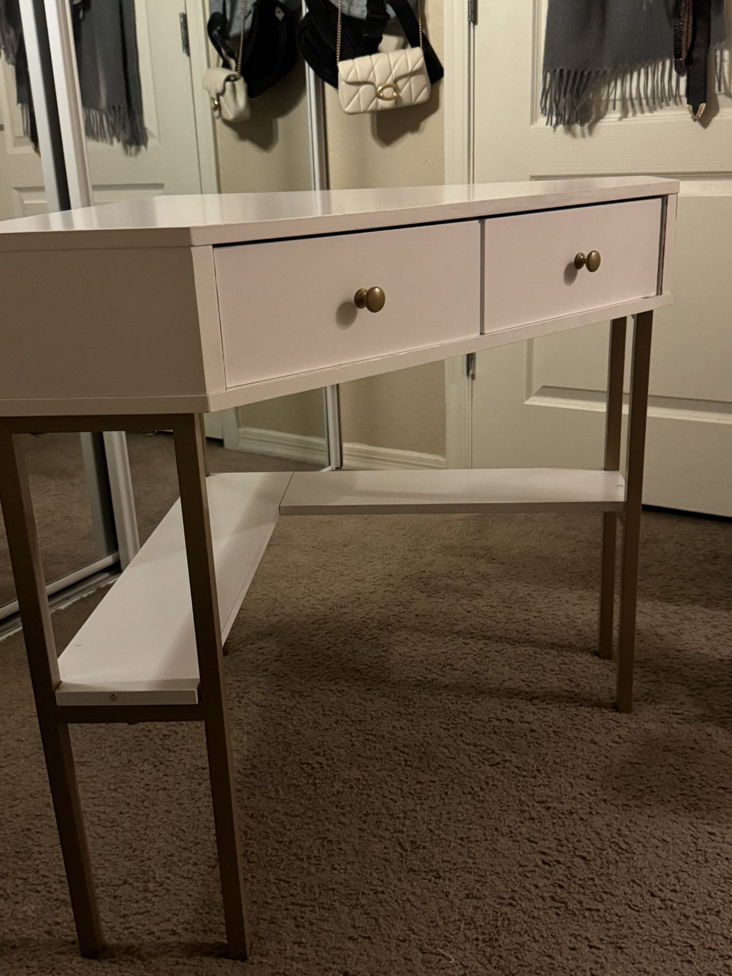 Small Corner Desk