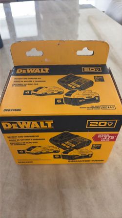 DEWALT 20V Battery and Charger Kit DCB2460C