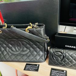 Authentic Chanel Tote Bag and Wallet - $3950 for Sale in Chicago, IL -  OfferUp