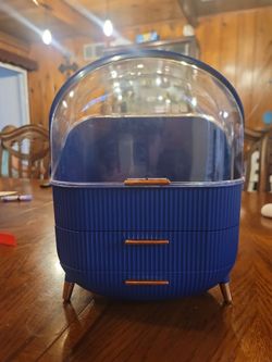 Blue Makeup Organizer with Clear Dome Lid