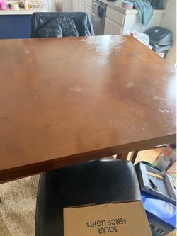 Table and 4 chair