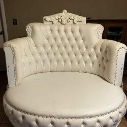 Throne (love Seat)