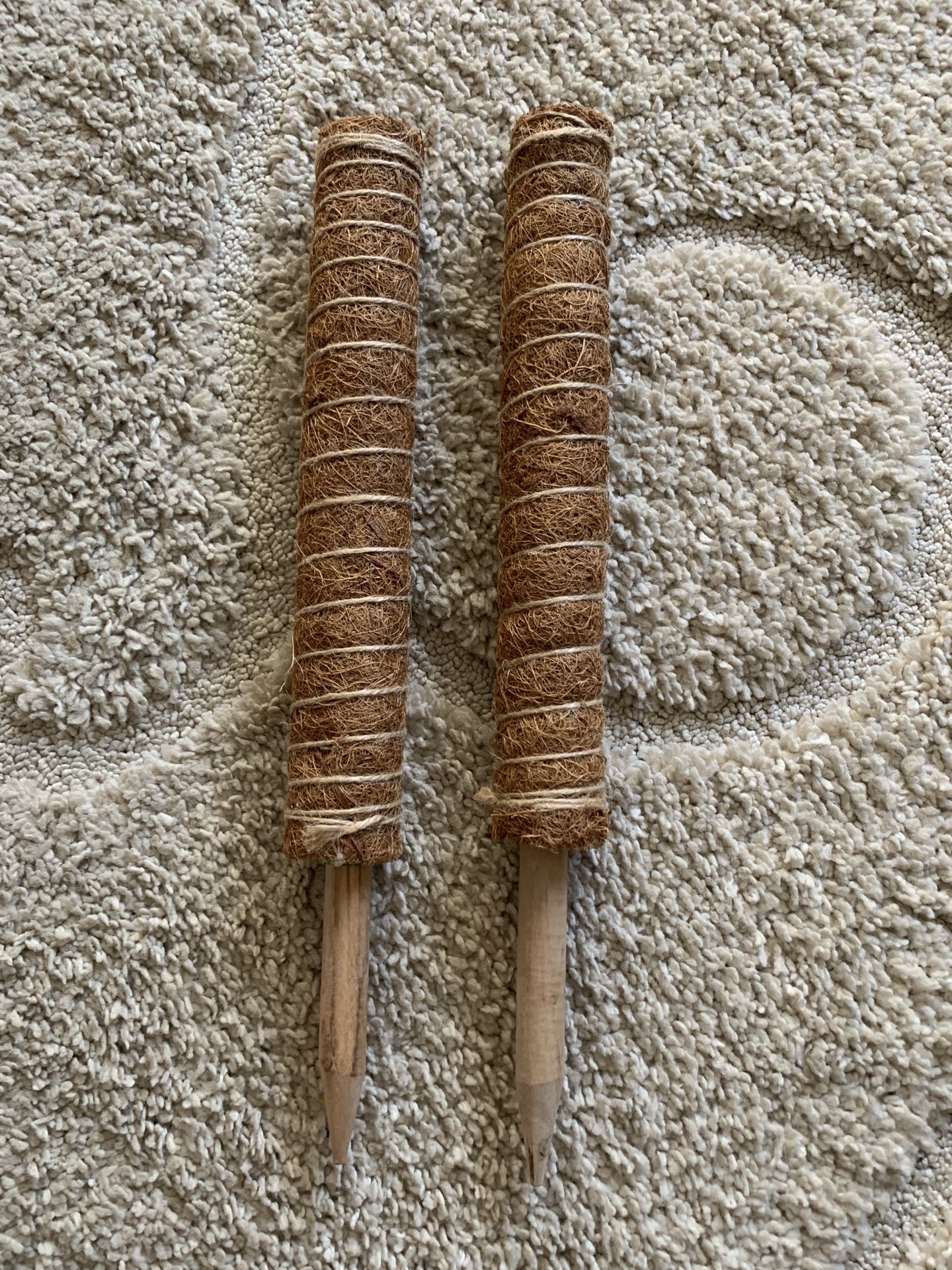 Set of 2 - 17 Inch Moss Pole, Stackable Moss Poles Stands for Climbing Plants Monstera, Tall Plant Sticks Accessories, Large Coir Plant Support Stakes