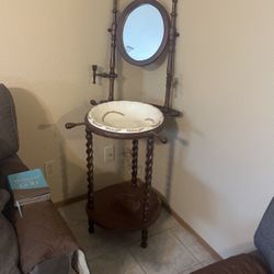 Antique English Wash Basin 