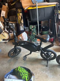 Motorcycle and comes with a charger
