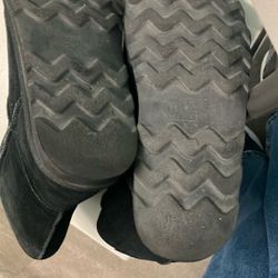 UGGS FAUX PICK UP WED 3-6pm
