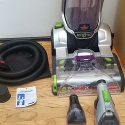 NEW BISSEL SHAMPOO CARPET CLEANING SOLUTION SYSTEM  , AMAZING POWER SUCTION  , WORKS EXCELLENT  , IN THE BOX  , 