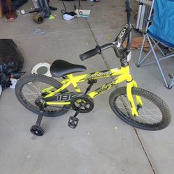 Huffy Bicycle With Training Wheels