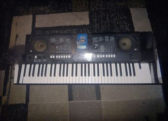 Yamaha PSR-423 Keyboard