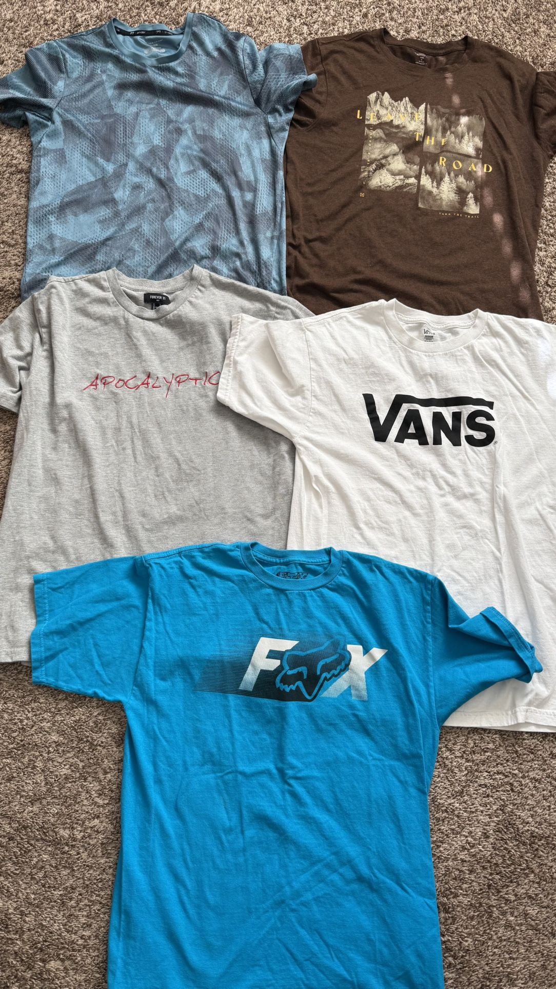 Men’s Shirt Lot Size small- Med