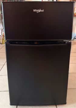 Nearly NEW WHIRLPOOL mini fridge
