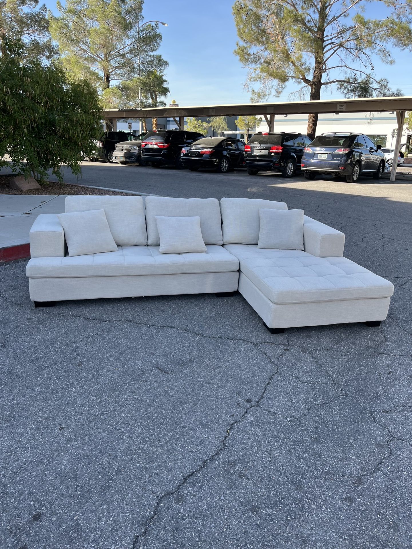 2 Piece Sectional Sofa Couch ( Can Deliver For $10 )