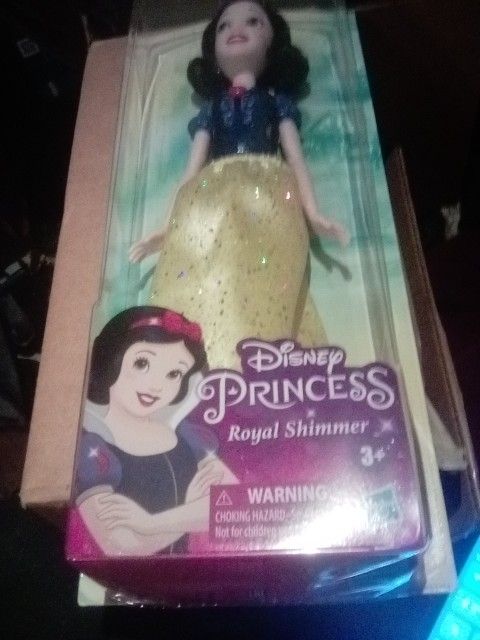 COLLECTIBLE DISNEY PRINCESS DOLL