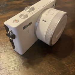 Nikon 1 Camera