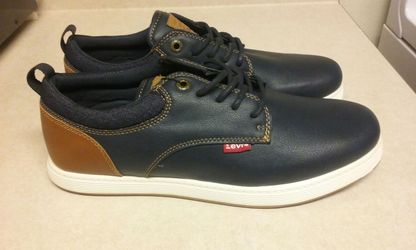 Levis Strauss tennis shoes for men size 9-1/2