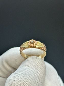 GOLD FLOWER RING #30582