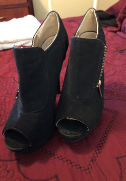Heels size 8