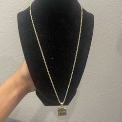 Rope Chain With Trap House Pendant 