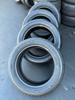 Set of 4 Michelin Defender LTX M/S Tires 235/55R19
