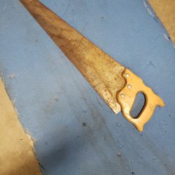 Hand saw.