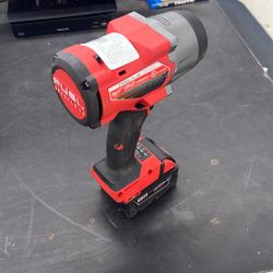 Milwaukee Impact Wrench 