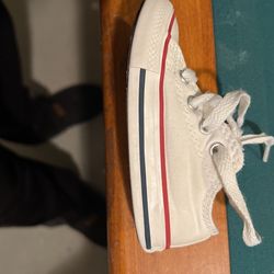 Size 5 Kids White Converse 