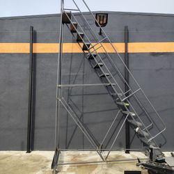 15 step trioarc wharehouse ladder