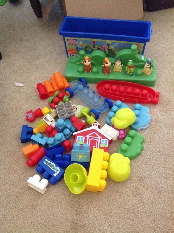 Mega bloks wonder pets school house bucket
