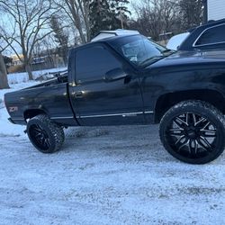 97 Chevy K1500  V8 4x4