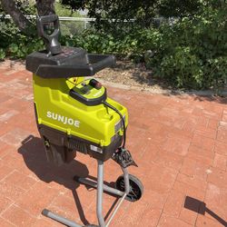 Sun Joe 15 amp Electric Chipper