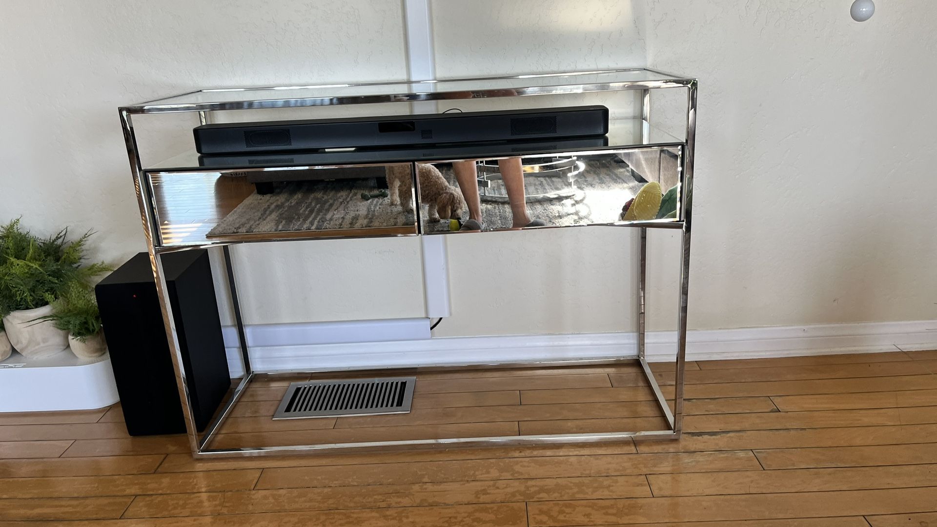 New Mirrored With Metal Entry Way Table Or Console Table With Storage