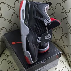 Jordan 4 Retro 