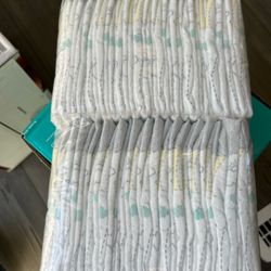 newborn pampers diapers 