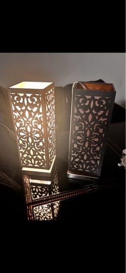 Table lamp