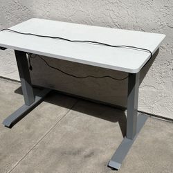 2’x4’ Height  Adjustable White Desk On Wheels