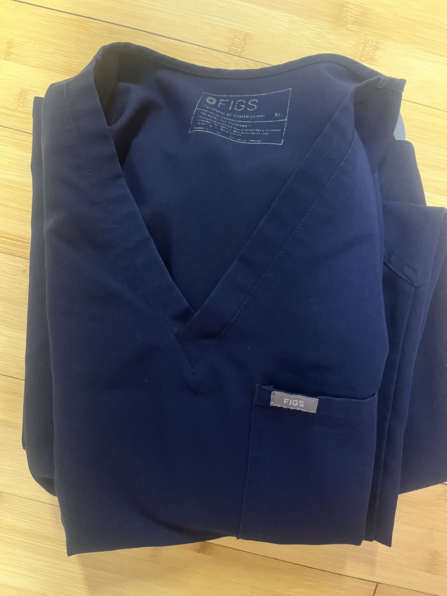 Figs Navy Blue Scrub Set