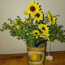 Really Pretty Artificial Plant In Vintage Style Tin