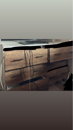 Dresser