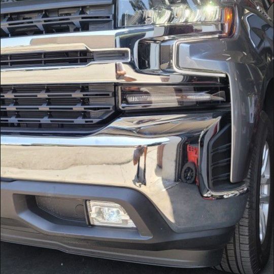 2019 2020 2021 2022 Chevy Silverado 1500 Bumper LED Fog Lights Drive Fog Lamps.  LED Chrome Clear Lense

Price is FIRM.  Equipment is new 