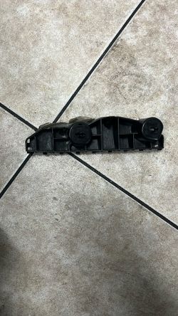 Sentra 13-15 Front Bumper Bracket RH,Side Bracket