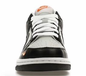 DUNK LOW 'MINI SWOOSH - BLACK TOTAL ORANGE