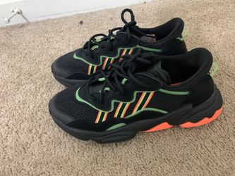 Adidas ozwegoos sz 8 blk,orange, and neon