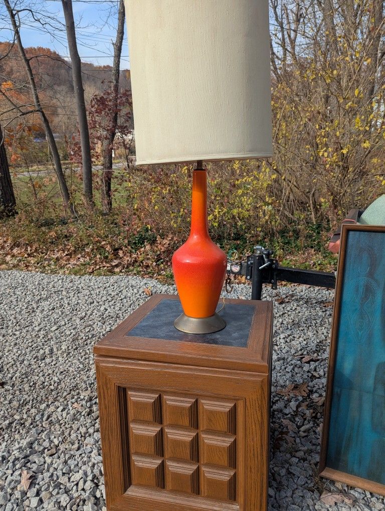 Mid Century End table With Secret Safe!!