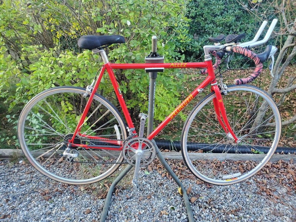 Specialized Allez Steel 56cm Direct Drive road bike shimano 56cm frame mavic wheelset adult