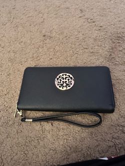 Wallet used like new
