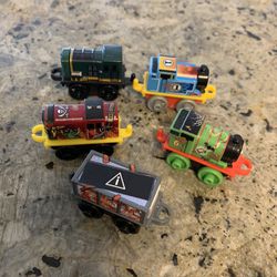 Thomas the Train Friends Engine Minis Lot Of 5 Trains Minty Displayed Only