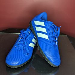 MESSI Adidas Kids Soccer Shoes Unisex Nemeziz X Tango 18.4 TF Sala DB2384.

New, no tags or Box Thumbnail
