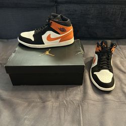 Nike Jordan 1 Mids Size 13