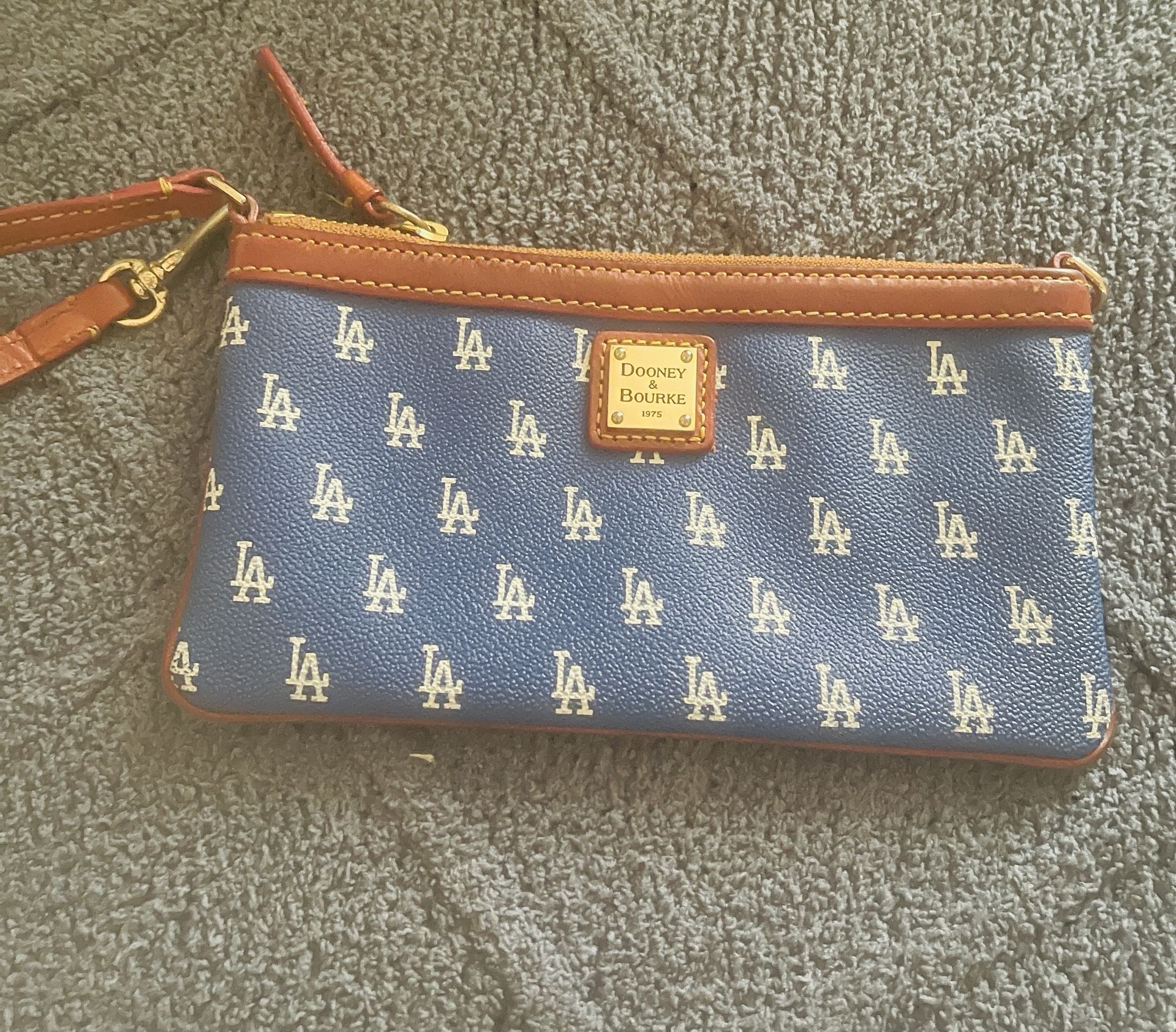Dooney & Bourke  Wallet Wristlet 