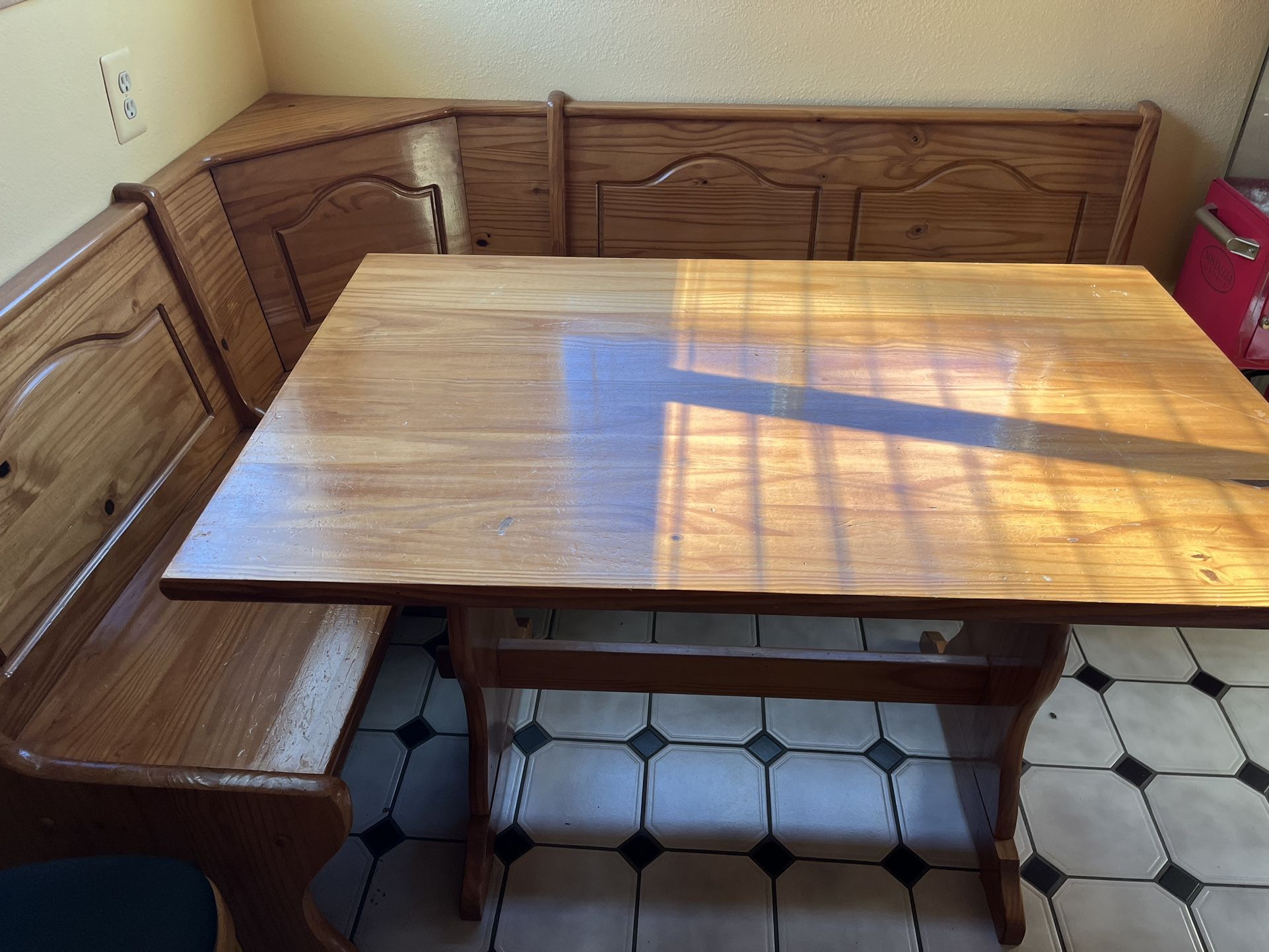 Corner Solid Wood Table